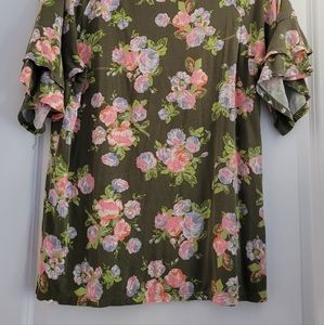 Matilda Jane size M relaxed fit top